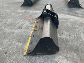 1650mm Excavator Bucket - picture1' - Click to enlarge