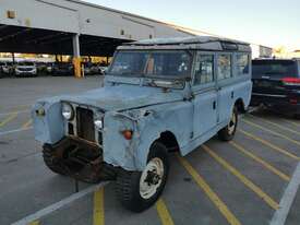 1960 Land Rover Series II 4x4 Wagon (Restoration Project) - picture2' - Click to enlarge