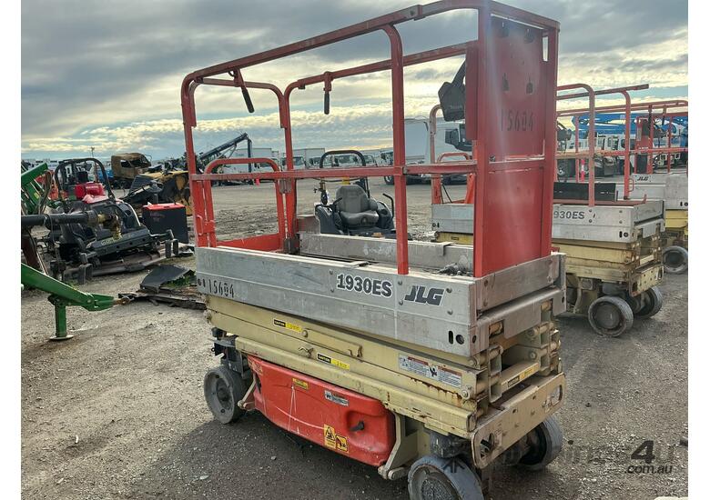caption 2007 JLG 1930ES Scissor Lift