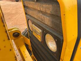 1985 Massey Ferguson 20B Tractor / Loader - picture1' - Click to enlarge
