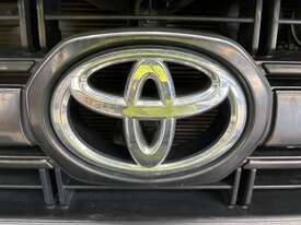 2017 Toyota landcruiser 79 Series 4x4 Single Cab Utility (V8 Diesel) (Manual)(Ex Defence) - picture1' - Click to enlarge
