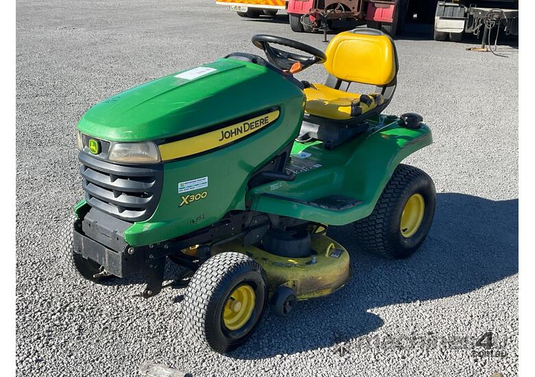 caption 2008 John Deere X300 Ride On Mower (Underbelly)