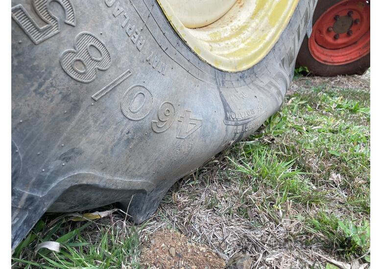 caption John Deere 6420 Tractor / Loader
