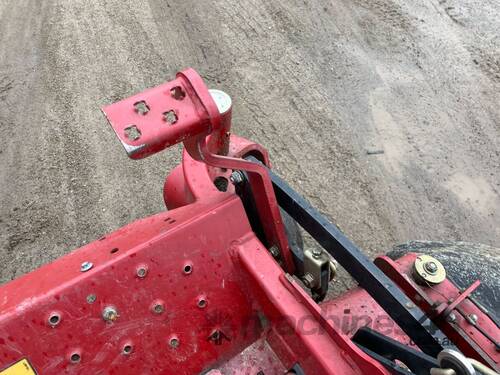 caption Toro Z Master 3000 Zero Turn Ride On Mower