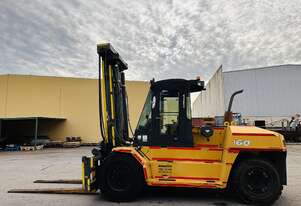 Quality Ex-Fleet Komatsu 16t Forklift
