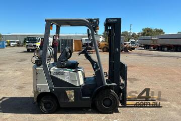 2007 Crown CG18S-2 3 Stage Forklift Truck