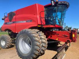 Combine Harvester Case IH 8230 - picture0' - Click to enlarge