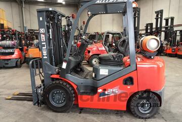 Heli 2.5t LPG Forklift - Ex Demo