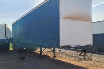 Krueger Curtainsider Tri/A Trailer
