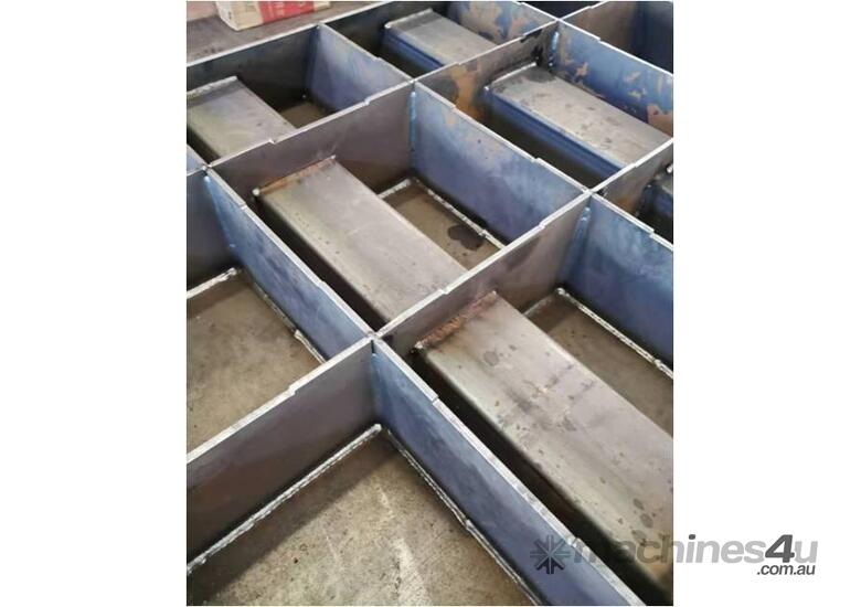 2025 NMG  2200x2200 Crane Outrigger Pad