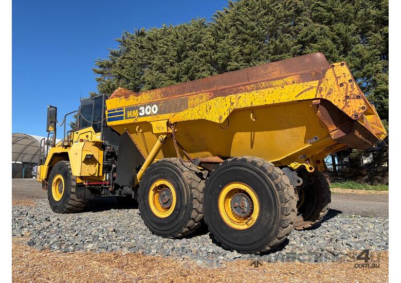 2012 Komatsu HM300-2