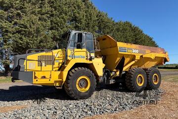 Komatsu 2012   HM300-2