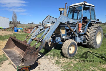 (10127) Ford 7700 Tractor with FEL (Toolamba, )