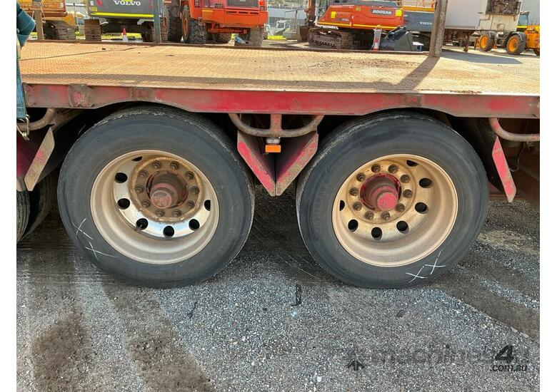 caption 2008 Vawdrey VB-S3 Tri Axle Double Drop Curtainside B Trailer