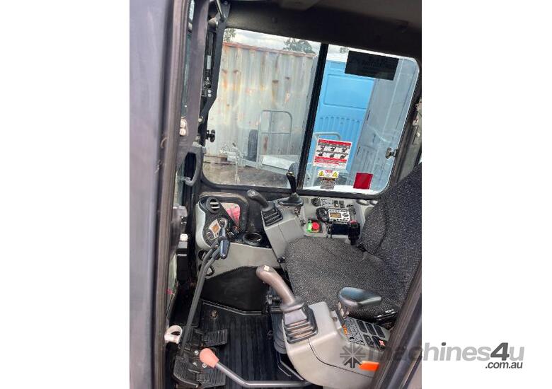 E42 BOBCAT EXCAVATOR