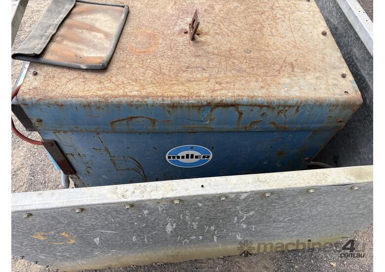 Miller Gold Star 400SS CY50 Welder