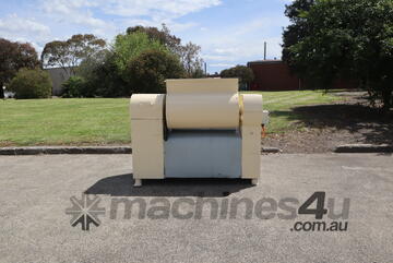 Industrial Z Arm Mixer - 280L