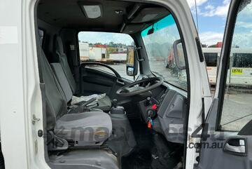 2016 Isuzu NQR 87-190 Service Body / Crane Truck