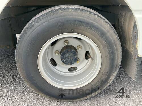 1992 Nissan Civilian Bus