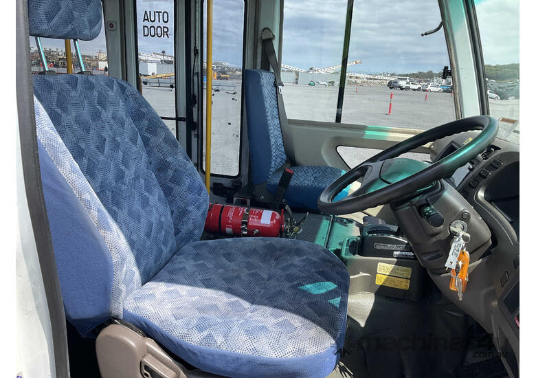 2018 Mitsubishi Rosa BE600 Bus