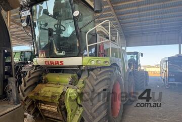 2015 CLASS JAGUAR 960 Forage Harvester