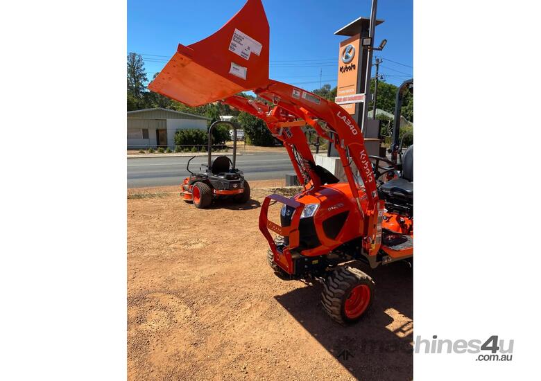 Kubota BX23S TRactor With Backhoe