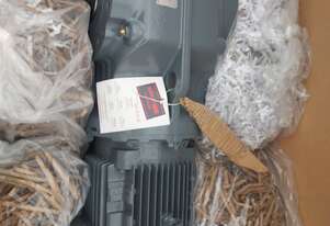 Sew Eurodrive   GEARMOTOR 7.5KW