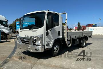 2024 Isuzu NPR 45-155 Day Table Top