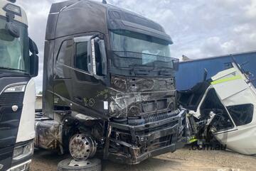 2025 Volvo 6x4 Sleeper Cab Prime Mover