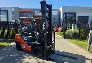 Toyota Forklift 3T Low Hours (Unit#:U1030)