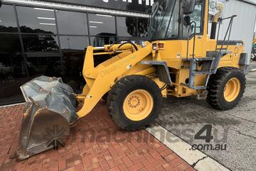 Komatsu   Articulated Loader