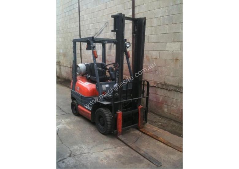 caption Toyota 6FG18 Forklift