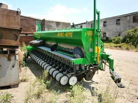 2014 Veles Agro - NIKA6 Disc Seeder - picture1' - Click to enlarge