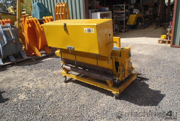 Turf Renovator Seeder Turfmach TR50V