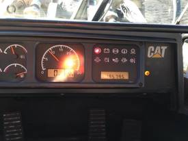 2011 Caterpillar 990H - picture0' - Click to enlarge