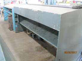 Epic 2450mm x 4mm Hydraulic Guillotine - picture2' - Click to enlarge