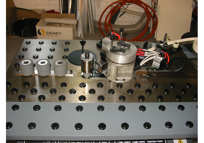 caption RHINO R-105 EDGE BANDER