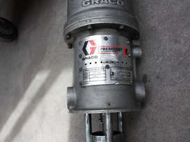 217-578 30:1 pneumatic piston pump - picture2' - Click to enlarge