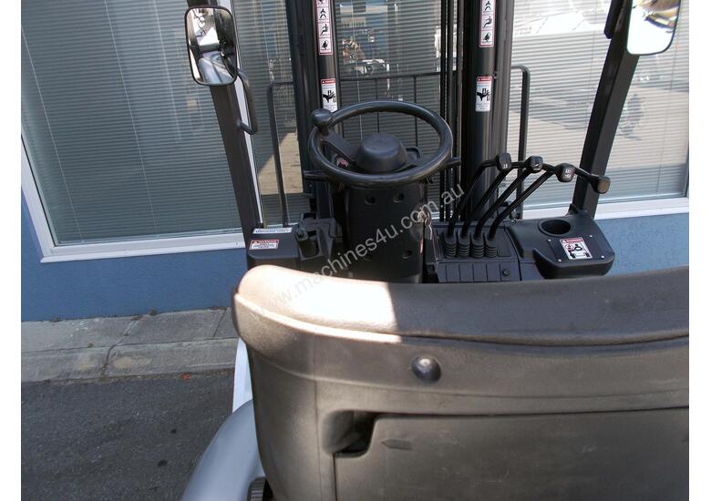 caption Nissan 3000kg LPG Forklift with 4000mm Two Stage Mast