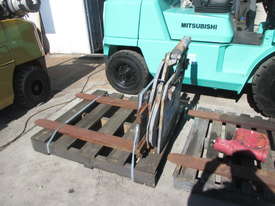 Cascade Rotator, 180 deg, Used Forklift Attachment - picture0' - Click to enlarge