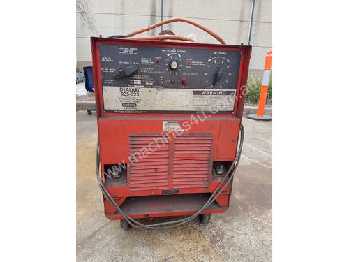 Welding Machine with electric wire roller