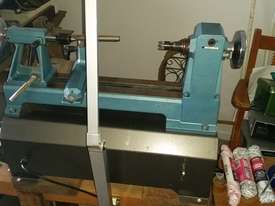 VICMARK VL 150 LATHE VERY GOOD CONDITION - picture0' - Click to enlarge