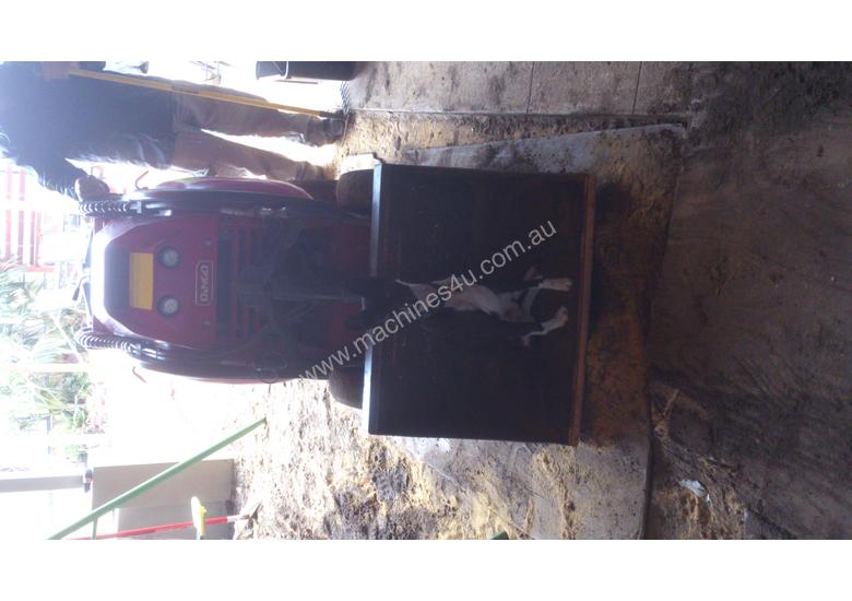 Used Dingo Australia Dingo Gunuine Bucket 770 wide Custom Wheels Brick Forks and Rake Bucket