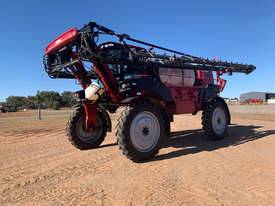 Miller Nitro 5365  Boom Spray Sprayer - picture0' - Click to enlarge