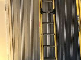 Branach Fiberglass & Aluminum Extension Ladder 2.7 to 3.9 Meter Industrial Quality - picture0' - Click to enlarge