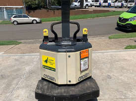 Crown 3T Powered Electric Pallet Mover HIRE from $155pw + GST - picture1' - Click to enlarge