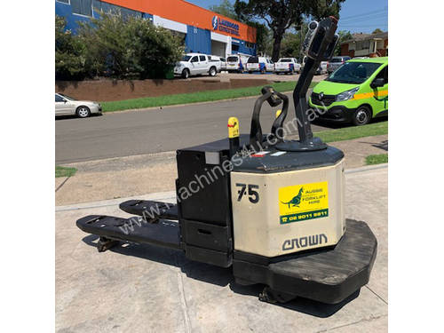Crown 3T Powered Electric Pallet Mover HIRE from $155pw + GST
