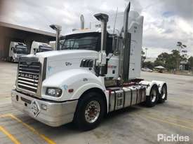 2013 Mack CMHT Trident - picture2' - Click to enlarge