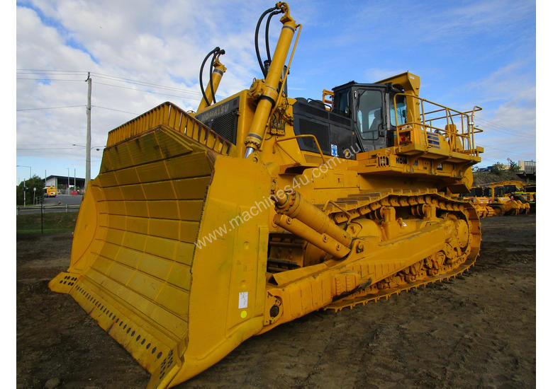 Used 2010 komatsu D475A-5 EO Crawler Dozer in , - Listed on Machines4u