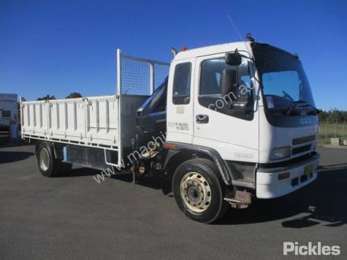 2003 Isuzu FTR900 Long